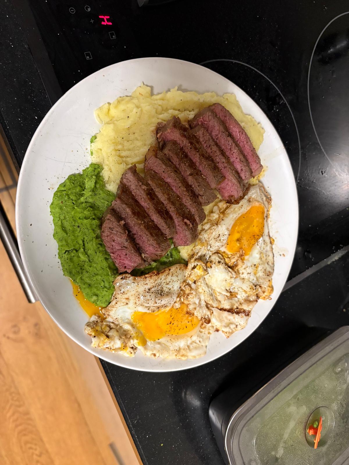 Steak met aardappelpuree